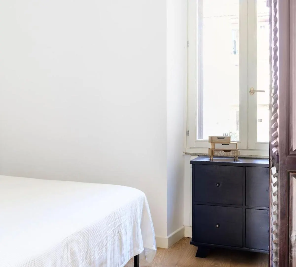 Principe House, Central Rome, 3 Bedroom 2 Bath, Elegant Apartment Full Of Light  Rome