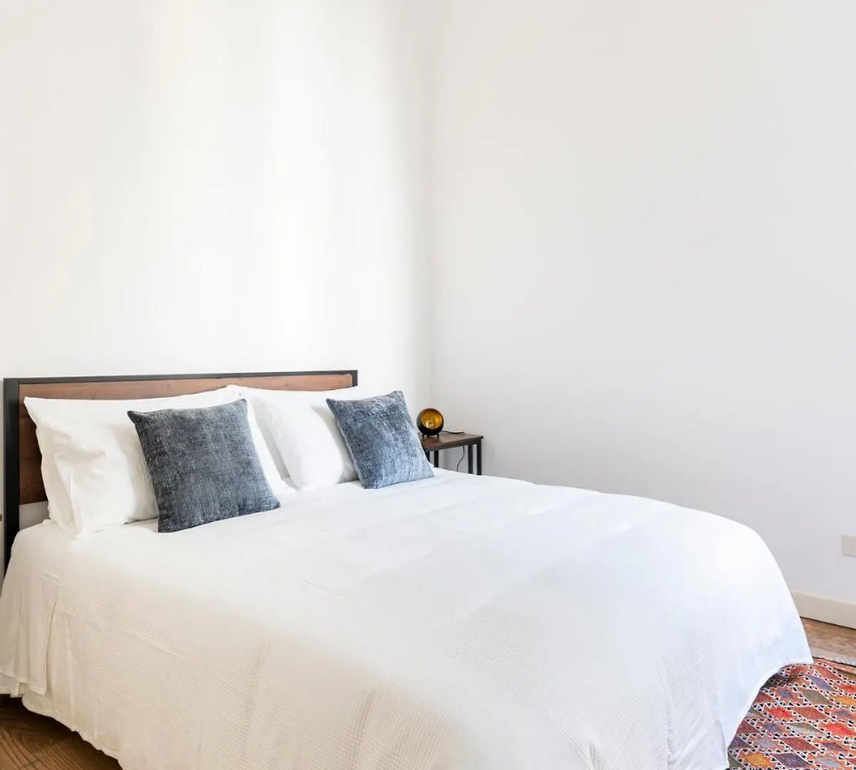Principe House, Central Rome, 3 Bedroom 2 Bath, Elegant Apartment Full Of Light Italy
